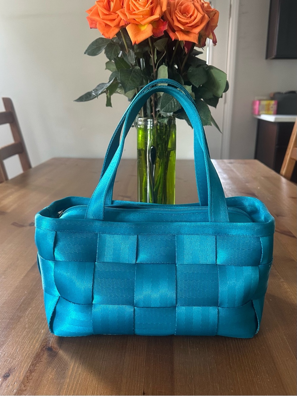 Harvey’s Teal Boxy Seatbelt bag